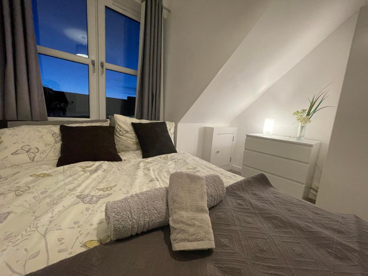 Appartamento Carvetii - Edward House D - 2 Dbl Bed 2Nd Floor Flat Dunfermline Esterno foto