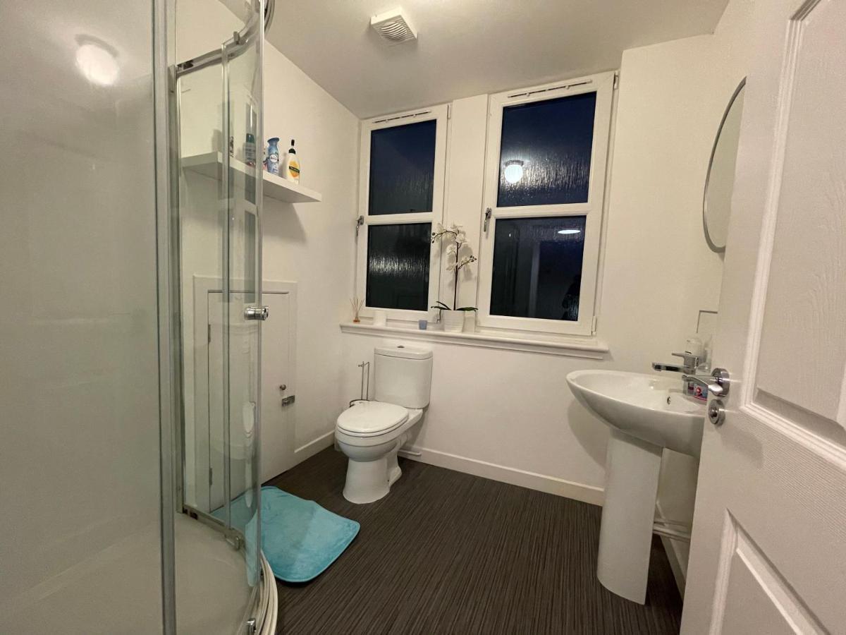 Appartamento Carvetii - Edward House D - 2 Dbl Bed 2Nd Floor Flat Dunfermline Esterno foto